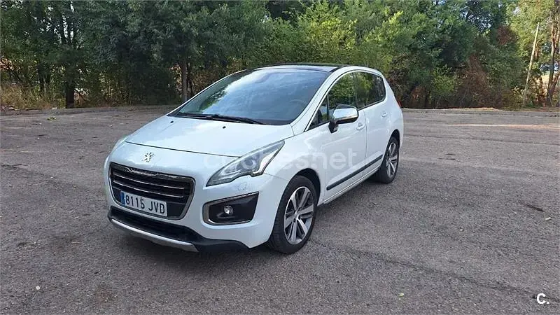 Usado Peugeot 3008 Allure 150 CV (110 kW) 2016 Blanco Berlina