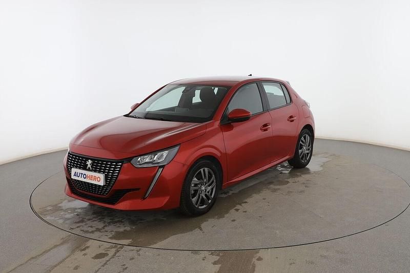 Usado Peugeot 208 Active 101 CV (74 kW) 2021 Rojo Utilitario