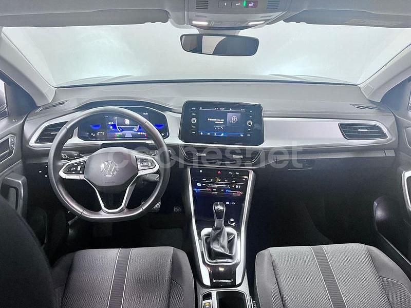 Usado VW T-Roc 150 CV (110 kW) 2024 Gris / plata SUV