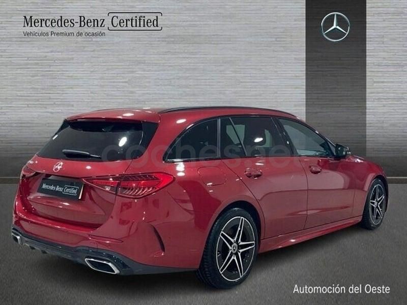 Usado Mercedes C220 200 CV (147 kW) 2024 Rojo Familiar
