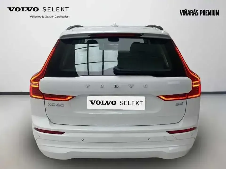 Usado Volvo XC60 Core 197 CV (144 kW) 2024 Otro SUV