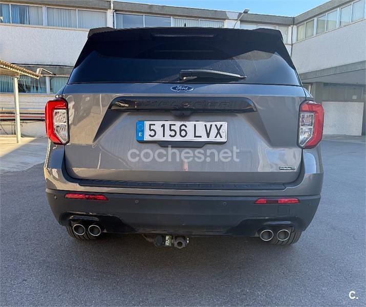 Usado Ford Explorer ST-Line 457 CV (336 kW) 2022 Gris / plata SUV