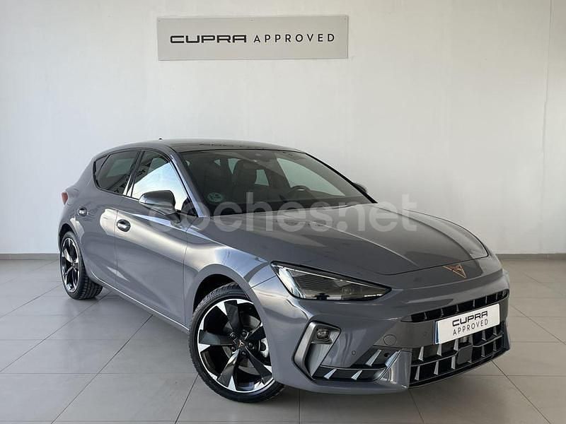 Gris / plata Usado 2024 Cupra Leon Berlina | 27.500 € (Precio justo) - Imagen 1/4