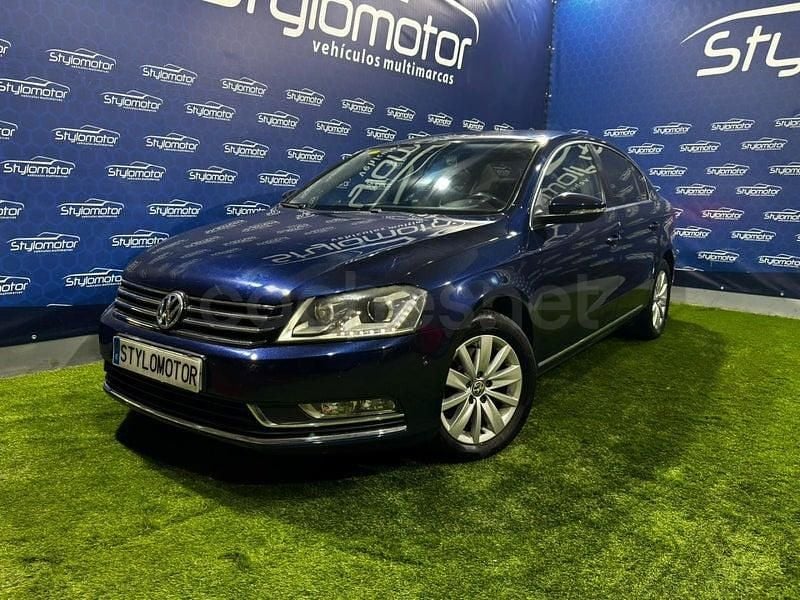 Usado VW Passat Advance 105 CV (77 kW) 2011 Azul Berlina
