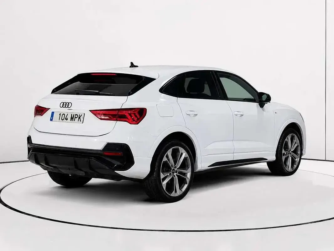 Usado Audi Q3 Sportback Ambiente 150 CV (110 kW) 2024 Blanco SUV