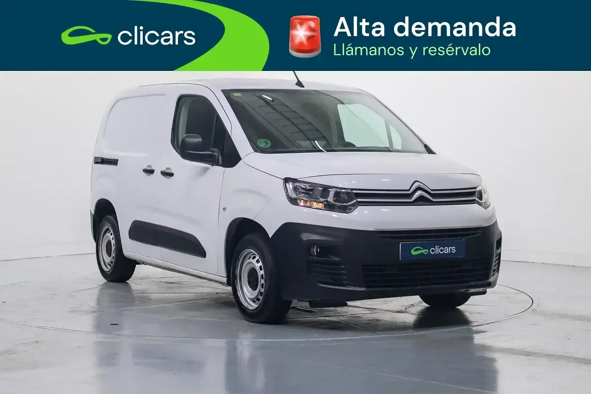 Usado Citroën Berlingo 100 CV (73 kW) 2022 Blanco Monovolumen
