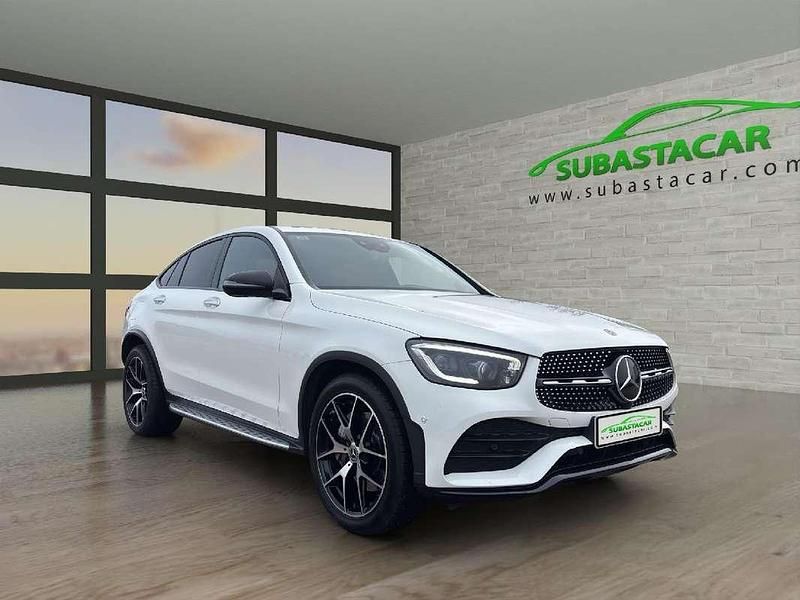 Usado Mercedes GLC300 245 CV (180 kW) 2020 Blanco Coupe