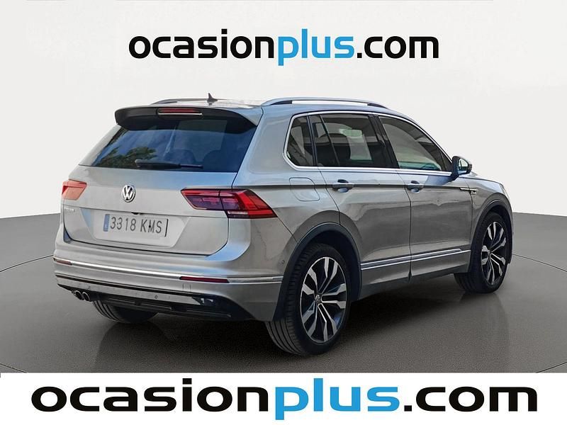 Usado VW Tiguan Sportline 150 CV (110 kW) 2018 Gris plata SUV