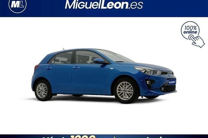 Usado Kia Rio 84 CV (61 kW) 2023 Azul Utilitario