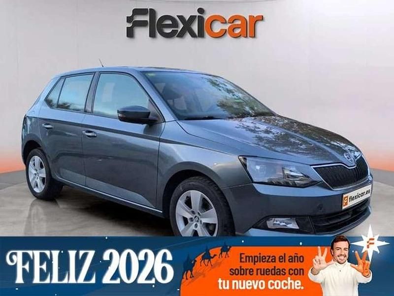 Gris Usado 2018 Skoda Fabia Ambition Utilitario | 10.990 € (Precio justo) - Imagen 1/4