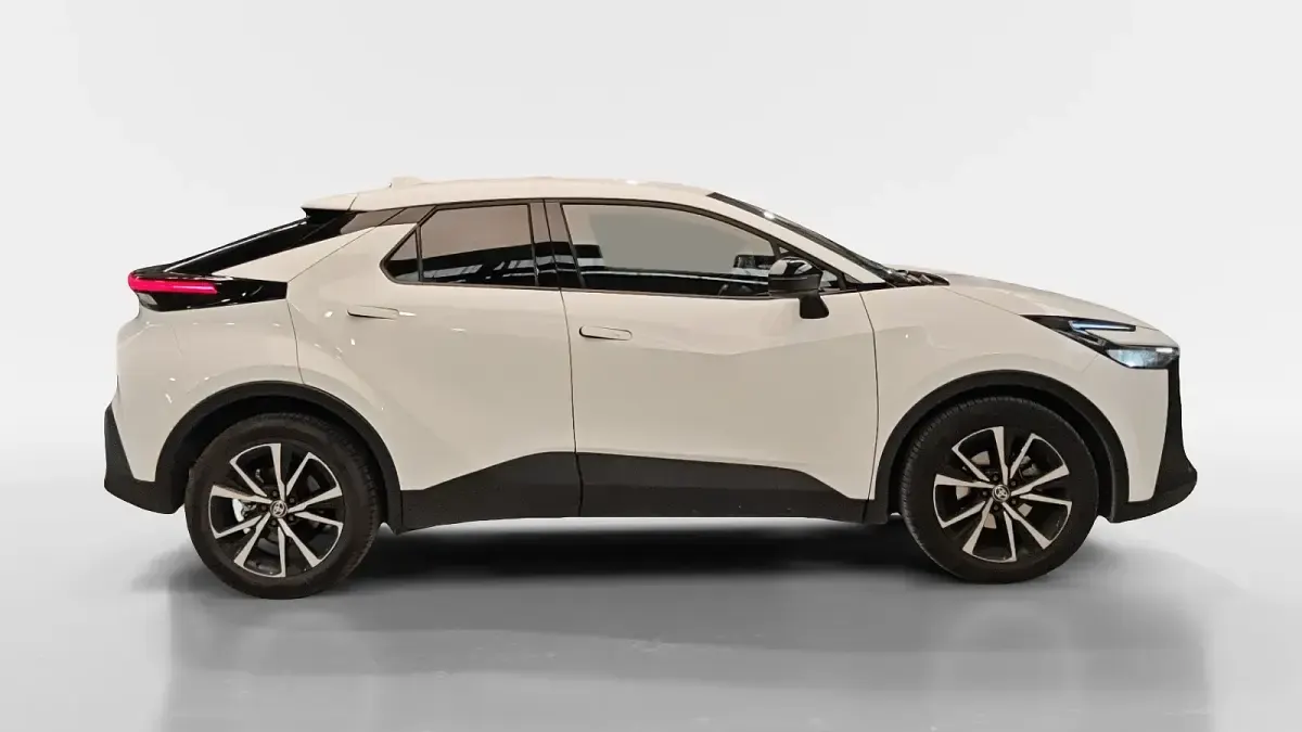 Usado Toyota C-HR Advance 140 CV (102 kW) 2025 Blanco SUV
