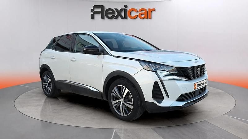 Begagnad Peugeot 3008 Allure 131 HK (96 kW) 2022 Minibuss