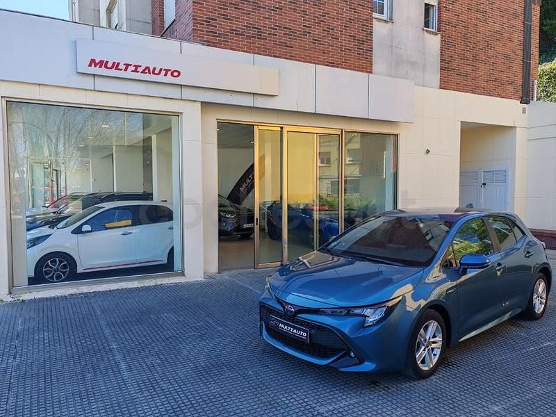 Usado Toyota Corolla Active 122 CV (89 kW) 2020 Azul Berlina