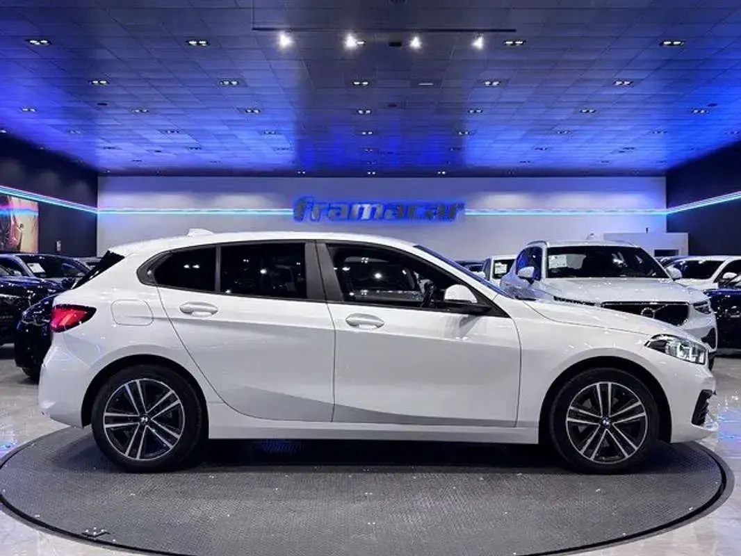 Usado BMW 118 150 CV (110 kW) 2022 Blanco Utilitario