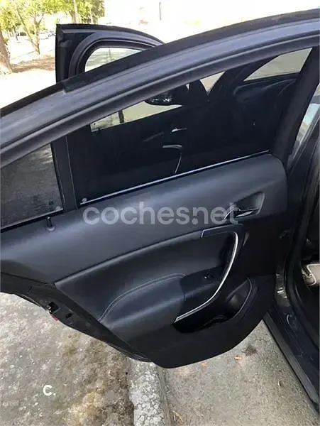 Usado Opel Insignia Excellence 140 CV (102 kW) 2014 Gris / plata Berlina