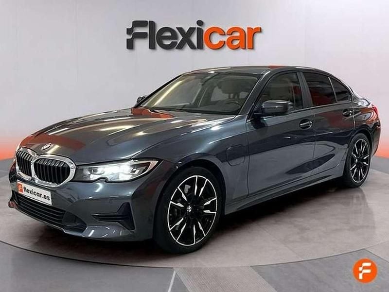 Usado BMW 330e 292 CV (214 kW) 2019 Gris Berlina