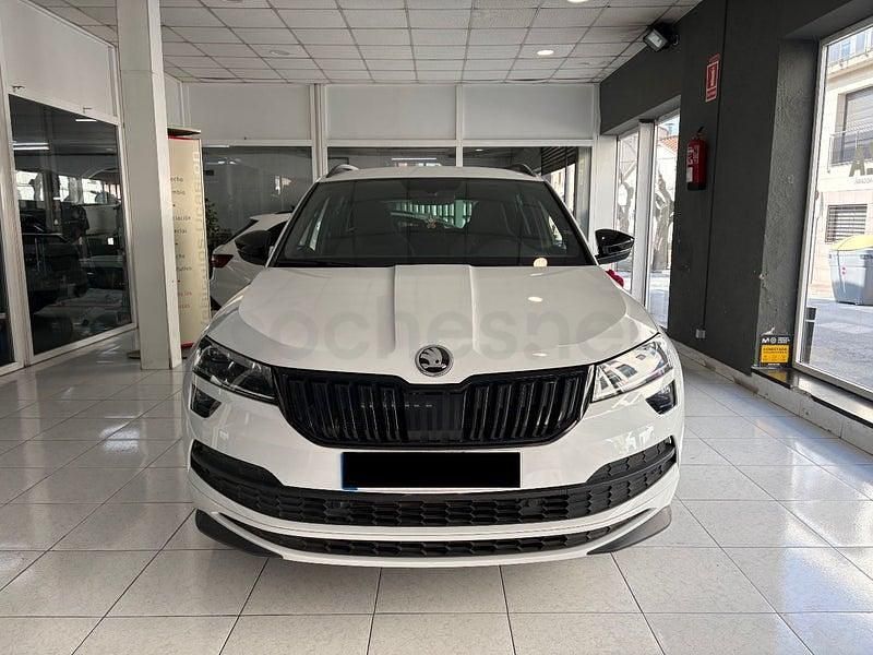 Usado Skoda Karoq SportLine 150 CV (110 kW) 2022 Blanco SUV