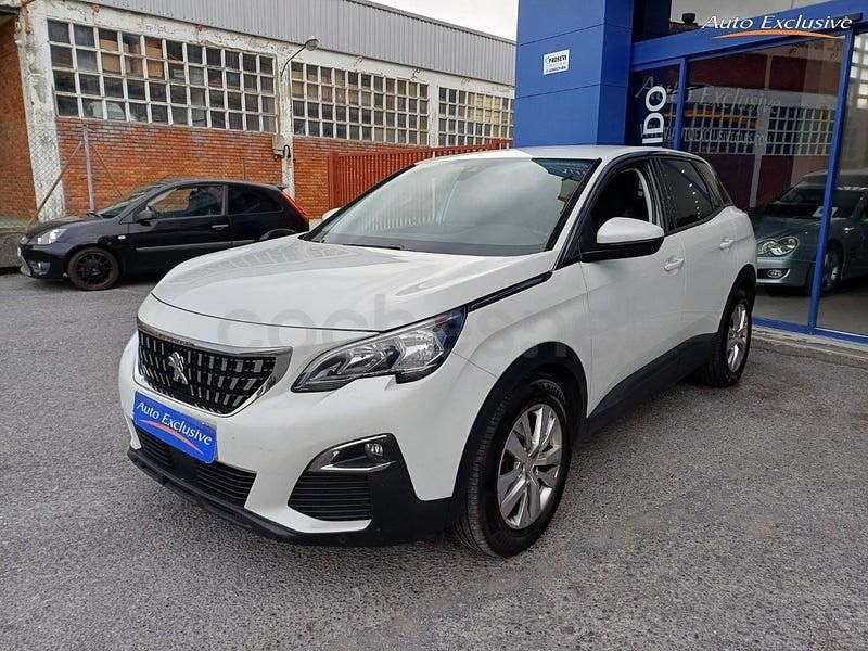 Usado Peugeot 3008 Active 120 CV (88 kW) 2017 Blanco SUV