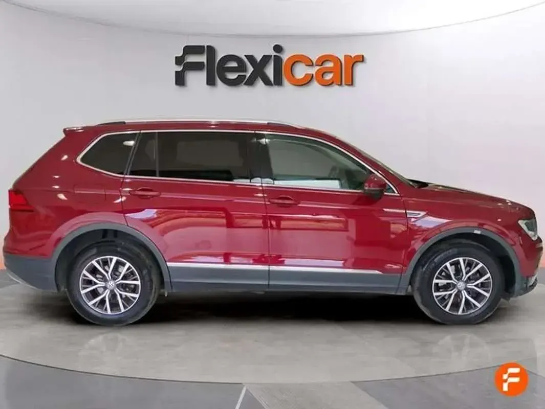 Usado VW Tiguan Allspace Advance 150 CV (110 kW) 2021 Rojo SUV