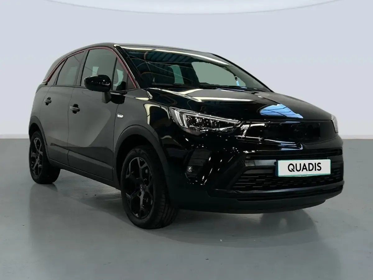 Usado Opel Crossland 110 CV (80 kW) 2023 Negro SUV