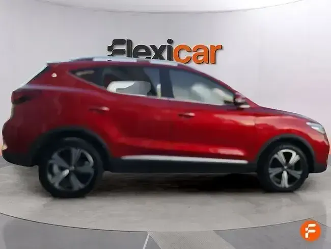 Usado MG ZS Comfort 116 CV (85 kW) 2025 Rojo SUV