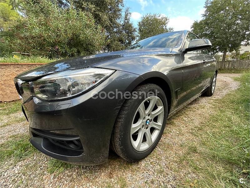 Gris / plata Usado 2015 BMW 330 Gran Turismo Berlina | 16.000 € - Imagen 1/4