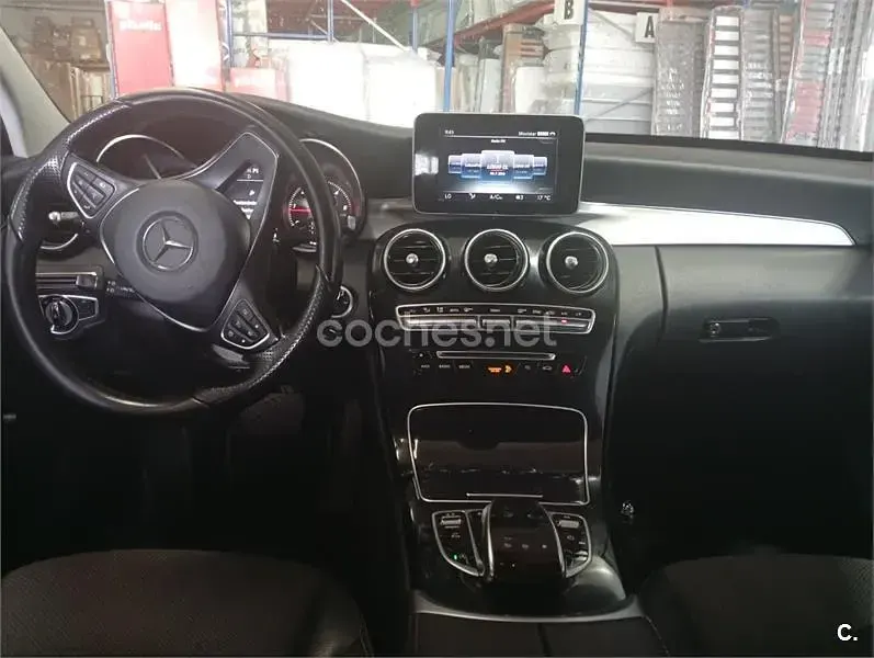 Usado Mercedes C220 Avantgarde 170 CV (125 kW) 2015 Gris / plata Familiar