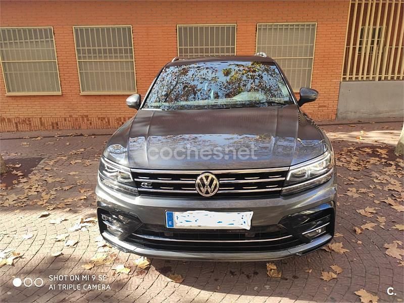 Usado VW Tiguan Sportline 150 CV (110 kW) 2019 Gris / plata SUV