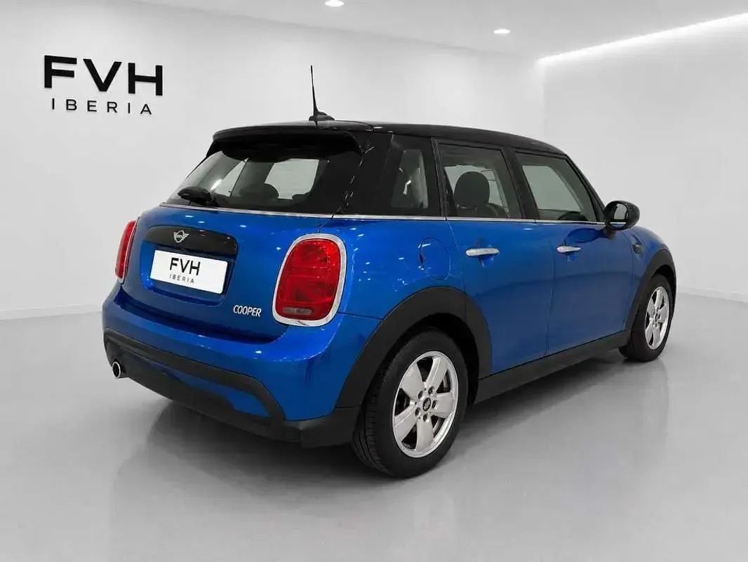 Usado Mini Cooper 136 CV (100 kW) 2022 Azul Utilitario