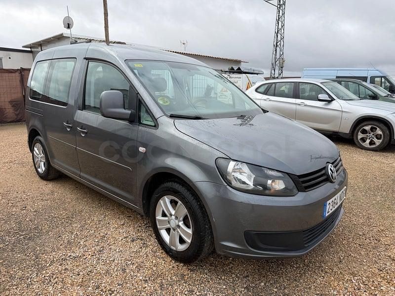 Usado VW Caddy Comfortline 102 CV (75 kW) 2014 Gris / plata Monovolumen