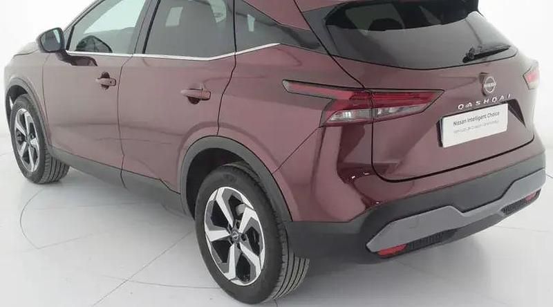 Usado Nissan Qashqai N-Connecta 140 CV (102 kW) 2024 Burgundy SUV