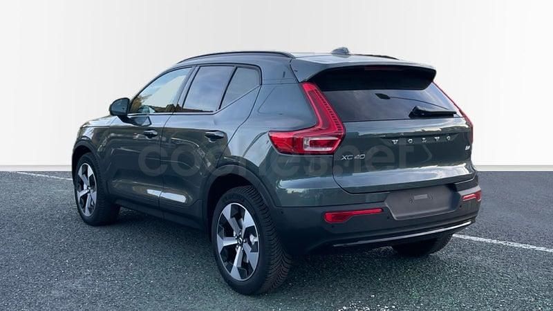 Nuevo Volvo XC40 Plus 197 CV (144 kW) 2025 Verde SUV