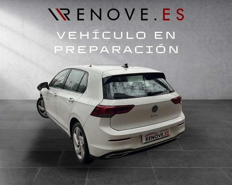 Usado VW Golf VIII GTE 245 CV (180 kW) 2021 Blanco Utilitario