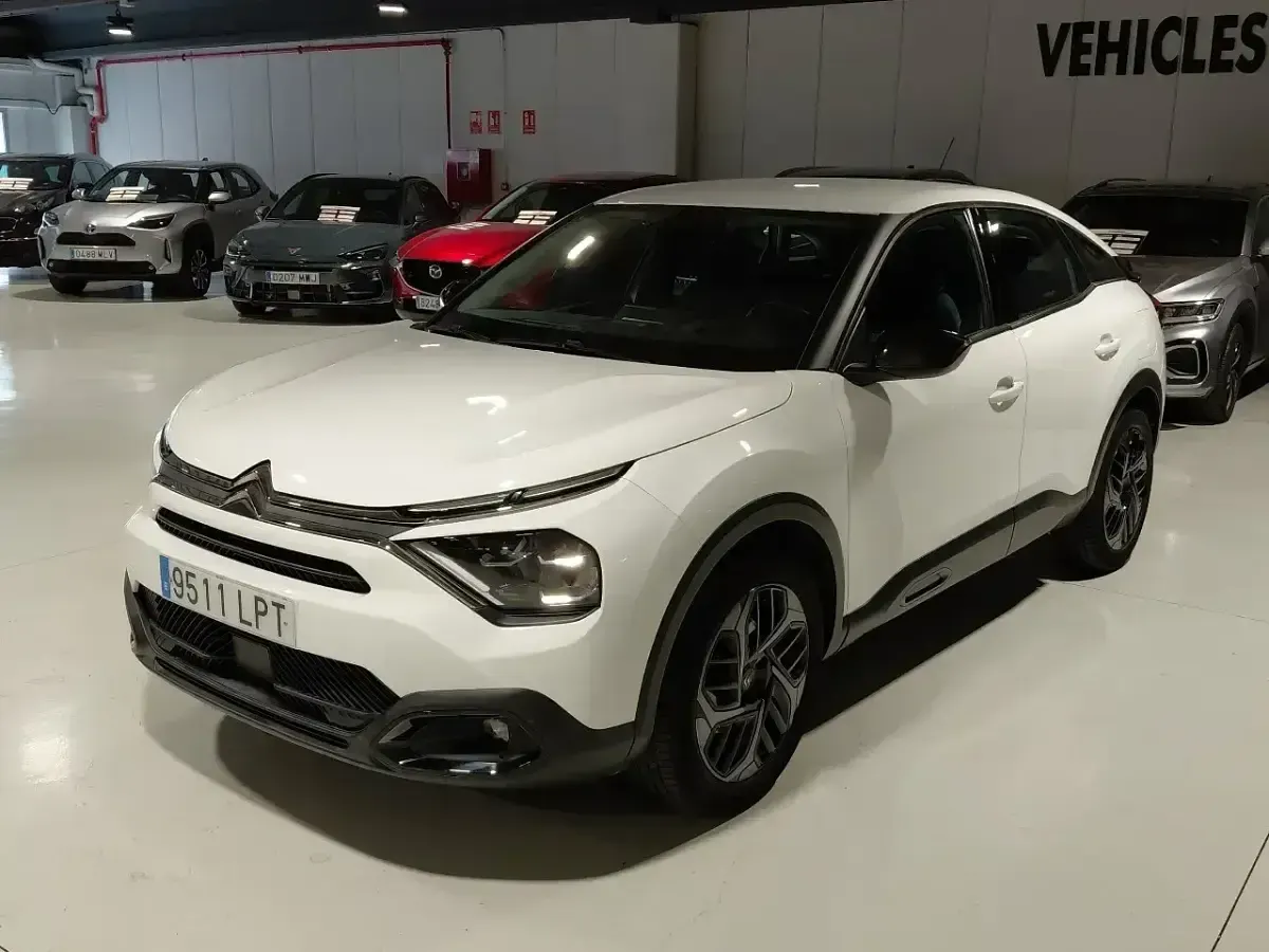 Usado Citroën C4 Feel 130 CV (95 kW) 2021 Blanco Berlina