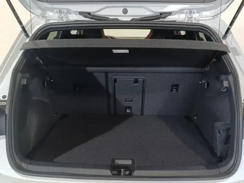 Usado VW Golf VIII GTI 245 CV (180 kW) 2023