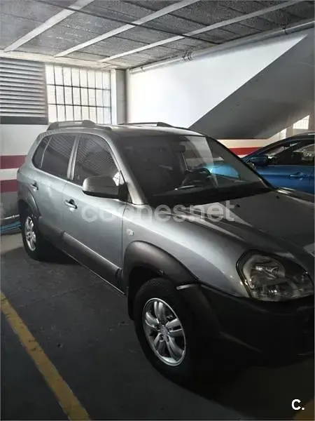 Usado Hyundai Tucson Comfort 141 CV (103 kW) 2006 Gris / plata SUV