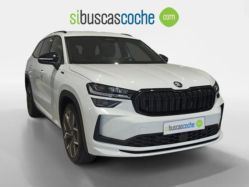 Blanco Nuevo 2025 Skoda Kodiaq SportLine SUV | 44.490 € (Precio justo) - Imagen 1/4