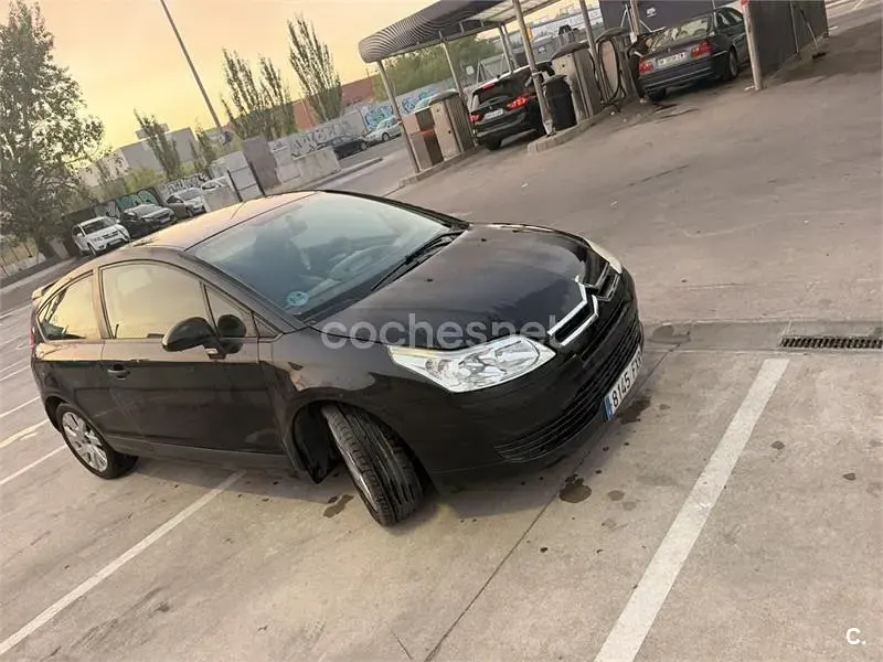 Usado Citroën C4 90 CV (66 kW) 2007 Negro Berlina