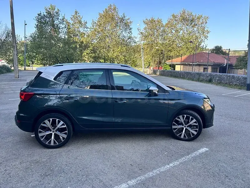 Usado Seat Arona Xperience 110 CV (80 kW) 2022 Verde SUV