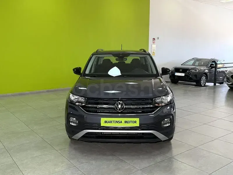 Usado VW T-Cross Advance 110 CV (80 kW) 2023 Gris / plata SUV