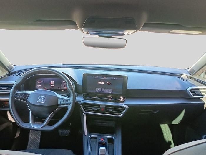 Usado Seat Leon FR 150 CV (110 kW) 2024 Gris plata