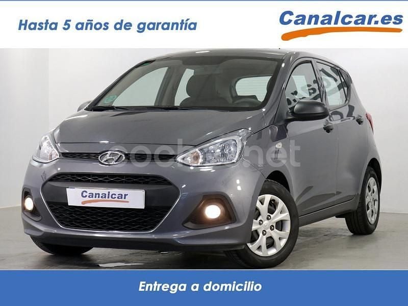 Gris Usado 2016 Hyundai i10 Utilitario | 7825 € (Precio justo) - Imagen 1/4