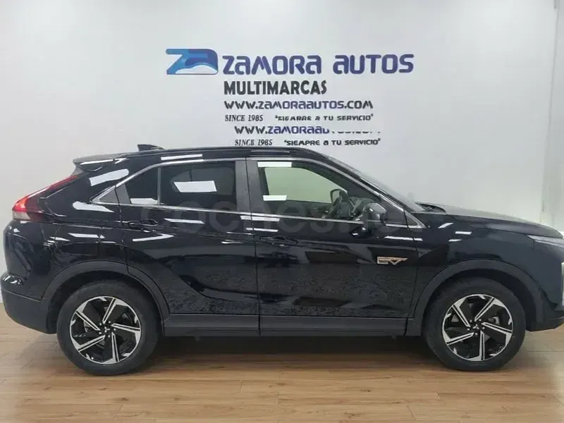 Usado Mitsubishi Eclipse Cross 188 CV (138 kW) 2021 Negro SUV