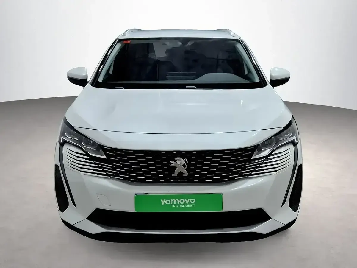 Usado Peugeot 5008 Allure 131 CV (96 kW) 2020 Blanco SUV