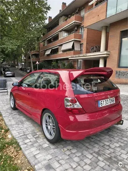 Usado Honda Civic Sport 110 CV (80 kW) 2005 Rojo Berlina