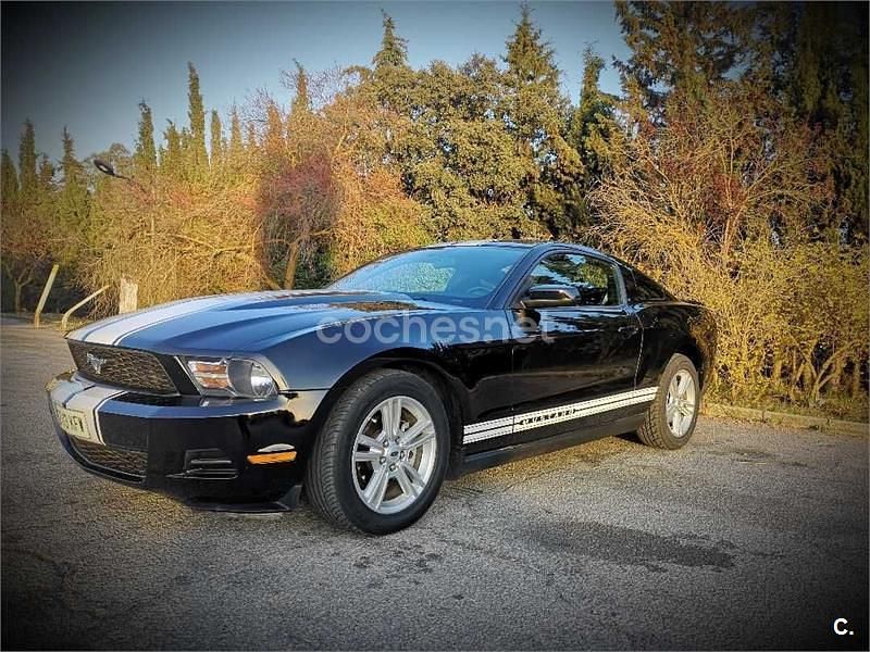 Negro Usado 2015 Ford Mustang Fastback Coupe | 20.000 € - Imagen 1/4