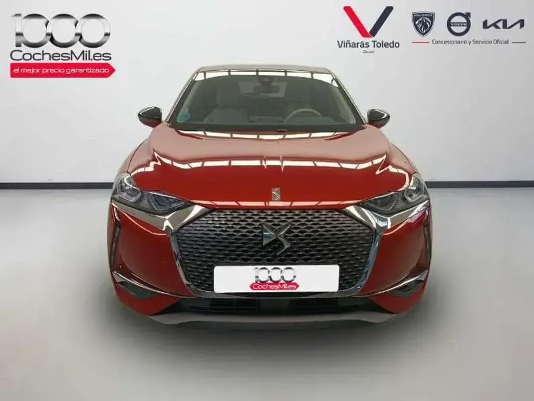 Usado DS Automobiles DS3 Crossback So Chic 102 CV (75 kW) 2021 Rojo SUV
