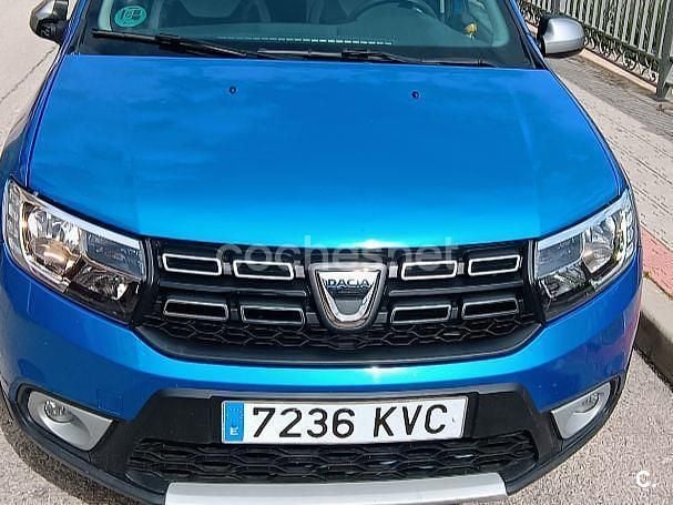 Usado Dacia Sandero Essentiel 90 CV (66 kW) 2019 Azul Berlina