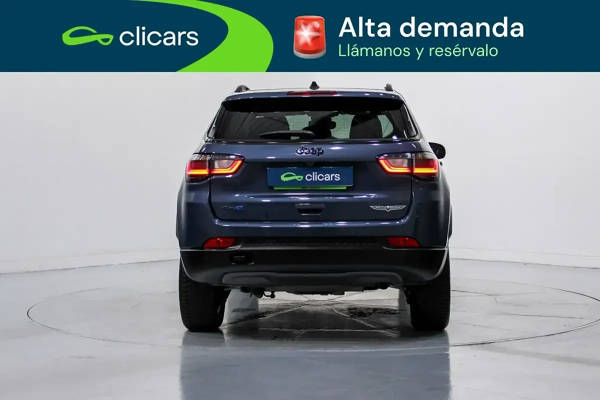 Usado Jeep Compass Trailhawk 240 CV (176 kW) 2024 Azul SUV