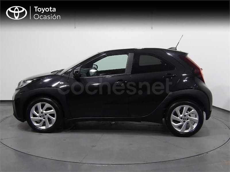 Usado Toyota Aygo X Play 72 CV (52 kW) 2025 Negro SUV